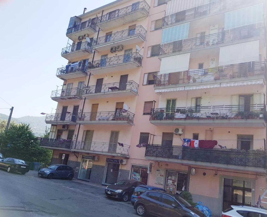 B&B Irnum Salerno Exteriör bild